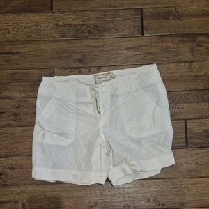 Aventura Women's White Cargo Shorts